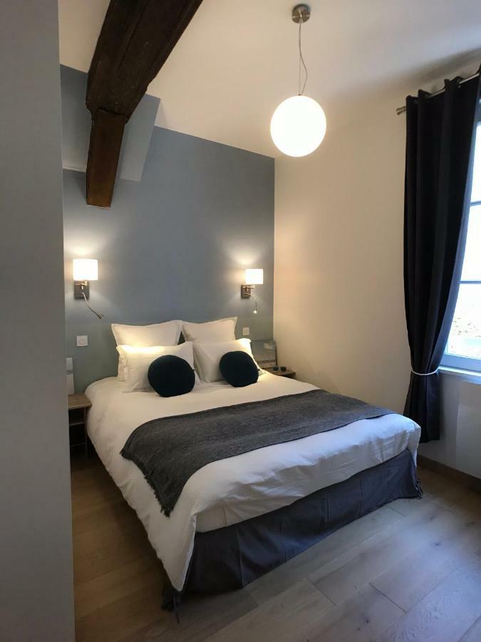 Appartement de charme classé 4 étoiles coeur historique de Dinan Exterior foto